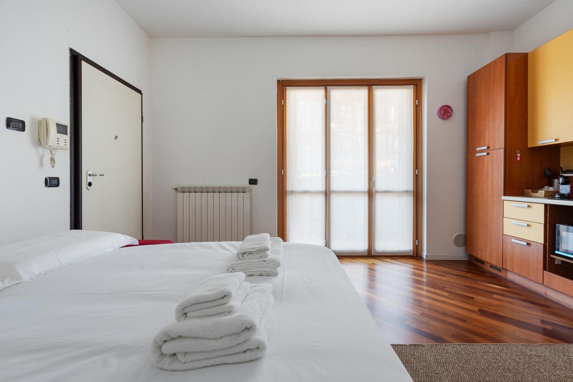 Comfy Only 900m From Affori Fn Station! * Milaan